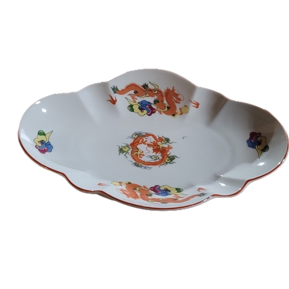 Exquisite Vintage Japanese Dragon Ware Trinket Dish in Radiant Red - Picture 6 of 7